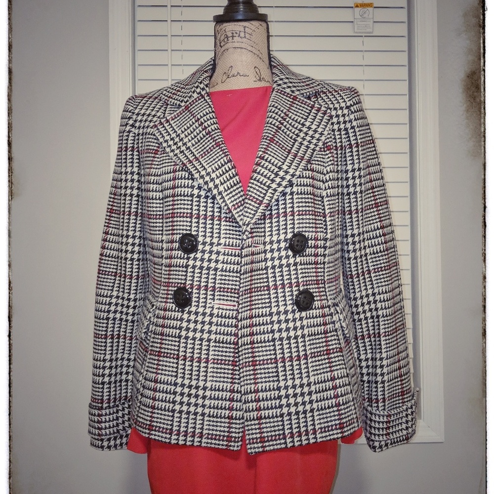Isabel & Nina Blazer size 4